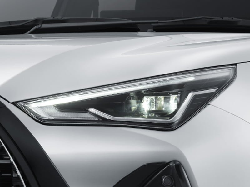 Blazing LED Headlamp with DLR & Follow Me Home (All S Type) (2)