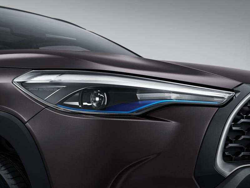 Sharp Headlamp Design (1)